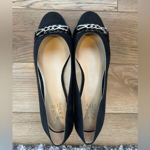 Naturalizer Womens ‘Poppy’ almond toe pump w/ silver chain link NEW size 10 Wide